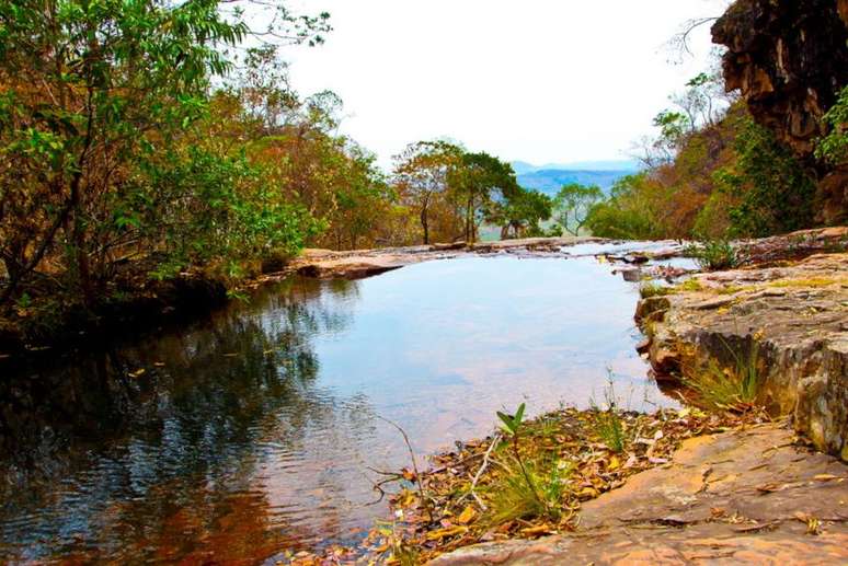 <p><strong>Chapada Imperial</strong> <br />Situada na Área de Proteção Ambiental de Cafuringa, a Chapada Imperial é a maior reserva ambiental particular do Distrito Federal. A reserva tem cachoeiras, piscinas naturais e cavernas onde vive uma abundante fauna formada por onças, lobos-guará e tamanduás, entre outros</p>