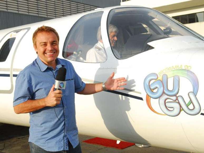 Apresentador foi contratado pela emissora paulistana em janeiro de 2009; ele pode voltar ao SBT