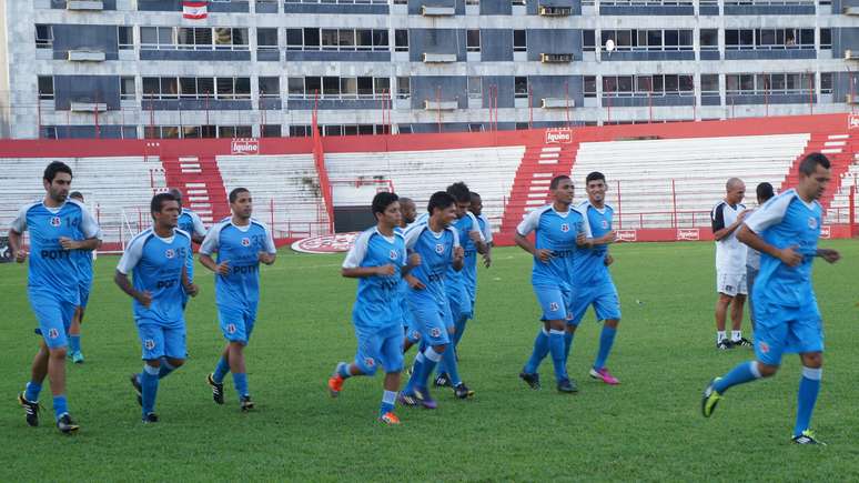 Neste domingo, a partir das 19h, diante do ABC, o Santa Cruz tem seu primeiro confronto fora do Arruda pela S&eacute;rie C