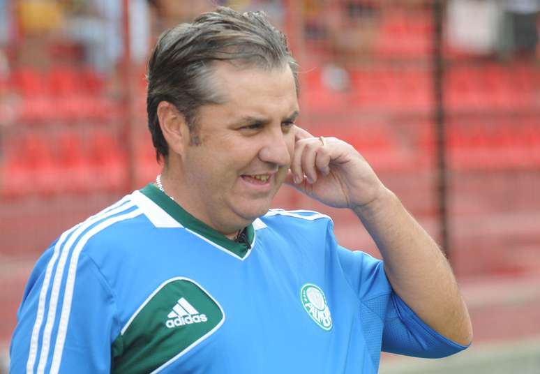 <p>Gilson Kleina diz que Eguren está nos planos do Palmeiras</p>