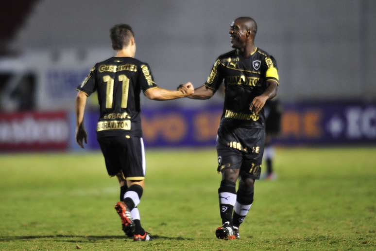 Seedorf ainda deu assistência para o segundo gol do Botafogo
