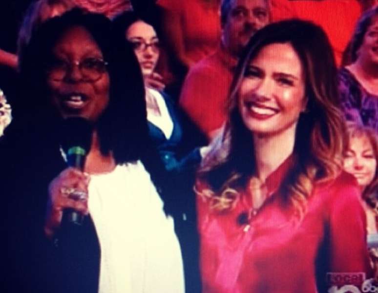 <p>Luciana Gimenez participou do programa norte-americano 'The View' e registrou v&aacute;rios momentos em seu Instagram</p>