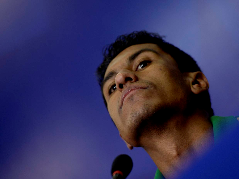 <p>Paulinho diz que Neymar é craque e pode decidir com a camisa verde e amarela</p>