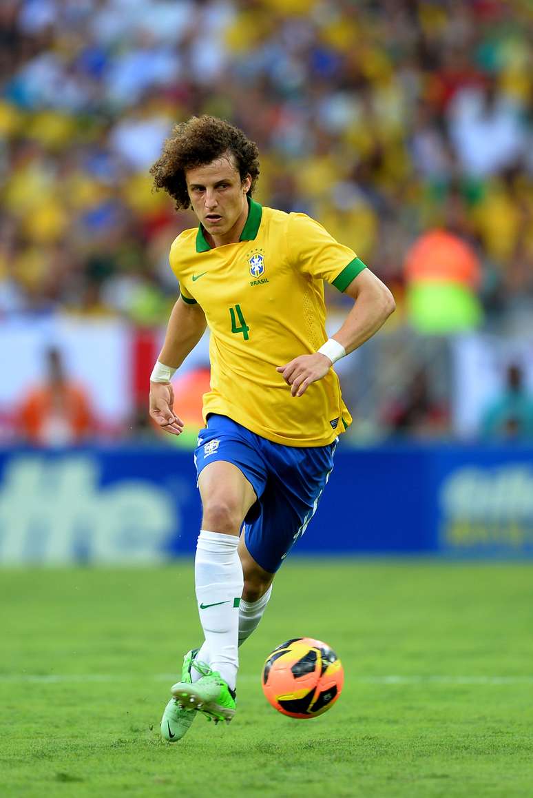 <p>Barcelona estaria disposto a investir pesado em David Luiz</p>