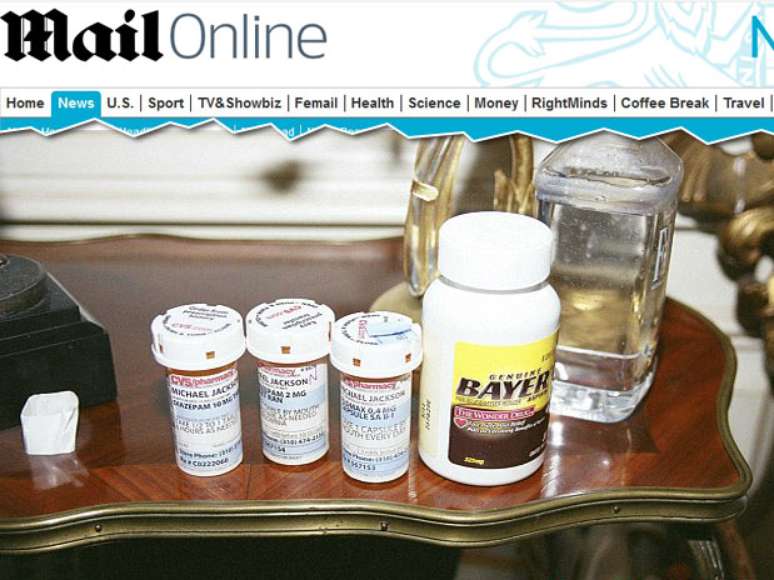 Uma das fotos mostra frascos do medicamento propofol