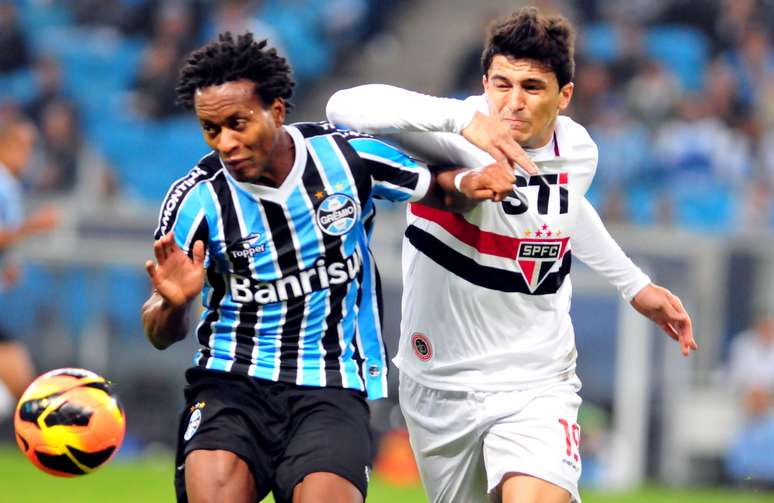 <p>Zé Roberto começou entre os titulares na partida contra o São Paulo</p>