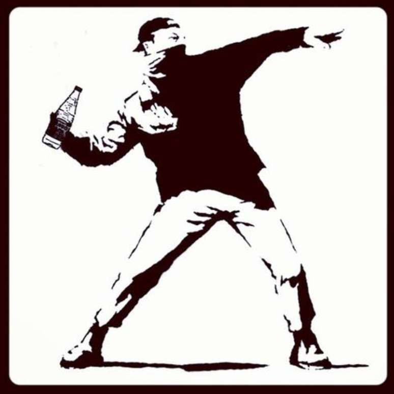 <p>Durante a s&eacute;rie de protestos contra o aumento das passagens de &ocirc;nibus, trem e metr&ocirc; em S&atilde;o Paulo, o vinagre foi&nbsp;usado por manifestantes para neutralizar o efeito das bombas de efeito moral atiradas pela Pol&iacute;cia Militar. O tema&nbsp;virou meme nas redes sociais depois de relatos de que pessoas teriam sido detidas ou agredidas apenas por&nbsp;portar o tempero</p>