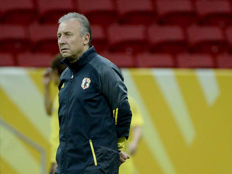 <p>Alberto Zaccheroni comanda o Japão na Copa das Confederações</p>