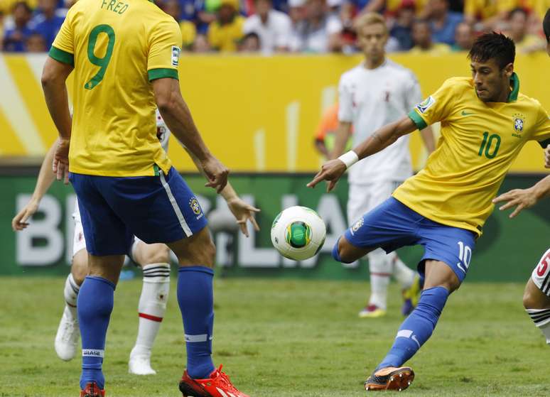 Neymar encerrou o jejum de gols com um golaço contra o Japão