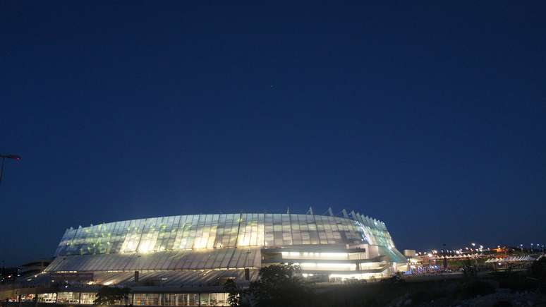 <p>Constru&iacute;da atrav&eacute;s de Parceria P&uacute;blico Privada, Arena Pernambuco deve ter custo final acima de R$600 milh&otilde;es e faz parte de projeto imobili&aacute;rio chamado Cidade da Copa, que levar&aacute; pelo menos 25 anos para ser conclu&iacute;do</p>