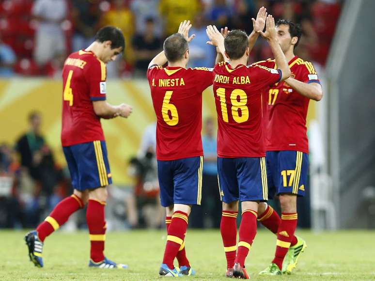 <p>Desde que assumiu a supremacia no futebol, Espanha ainda não enfrentou o Brasil</p>