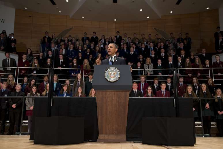 Obama falou para um auditório lotado de jovens em Belfast