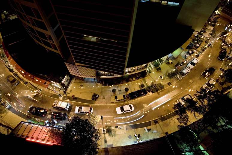 A relação do empresário Walter Mancini com a rua Avanhandava, no centro de São Paulo, começou em 1980, quando ele abriu um restaurante italiano que levava o nome de sua família. Mais de 30 anos depois, Mancini tem varias outras casas na rua que ajudou a revitalizar em 2007