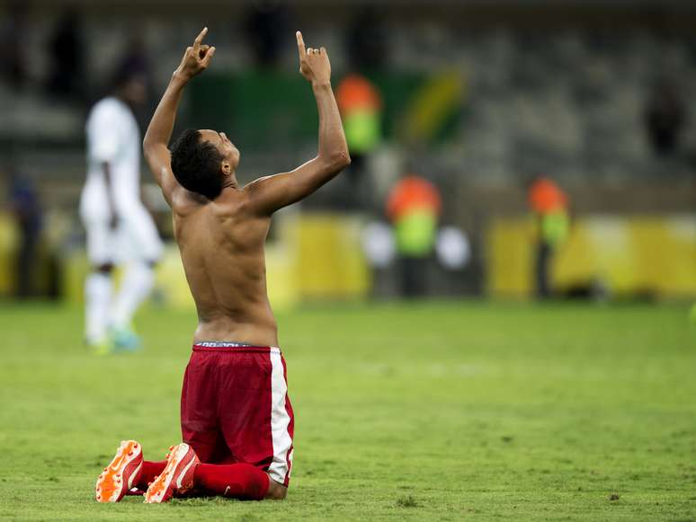 <p>Jogador do Taiti comemora o gol marcado contra a Nigéria: Rádio Miracema do Norte transmitiu a partida direto do Mineirão</p>
