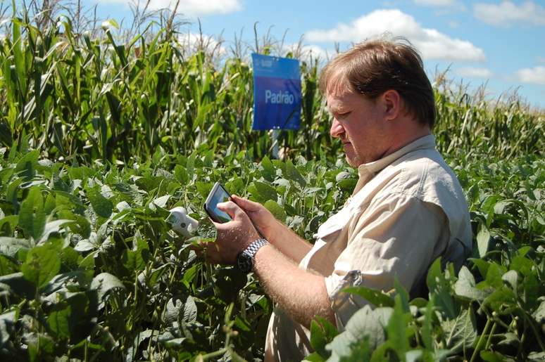 Produtor rural pode acessar o sistema Digilab a partir de um smartphone ou tablet