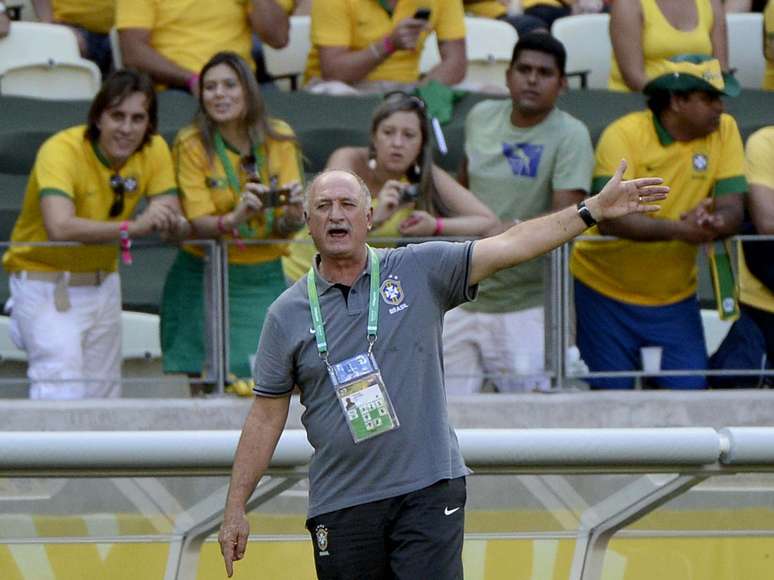 <p>Luiz Felipe Scolari terá dois treinamentos antes de enfrentar o Uruguai na próxima quarta em Belo Horizonte</p>