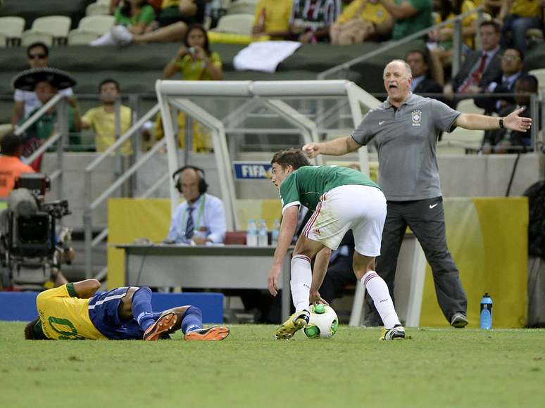 <p>Felip&atilde;o relatou emo&ccedil;&atilde;o do &aacute;rbitro e amigo Howard Webb</p>