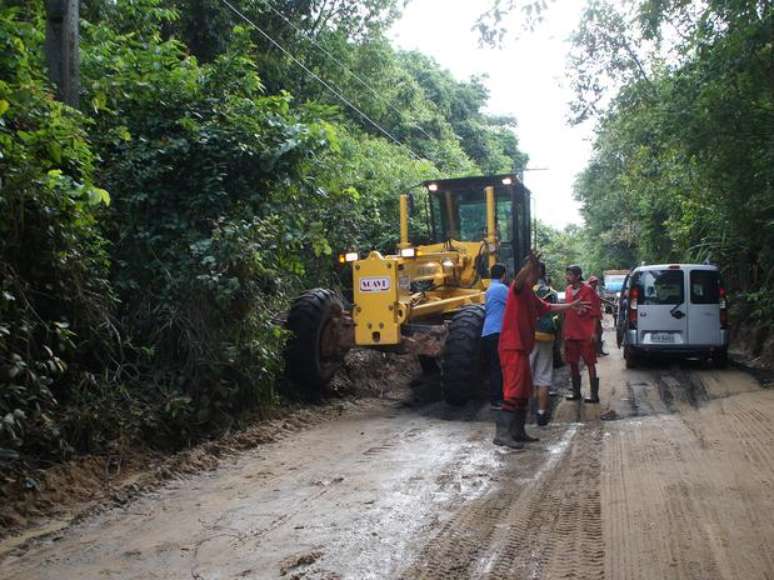 Estrada de terra que Uruguai precisou enfrentar para treinar no CT do Sport, na semana passada