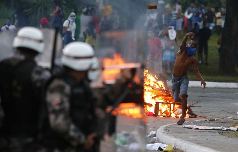 <p>Entidade mantém torneio no Brasil, mesmo com manifestações populares</p>