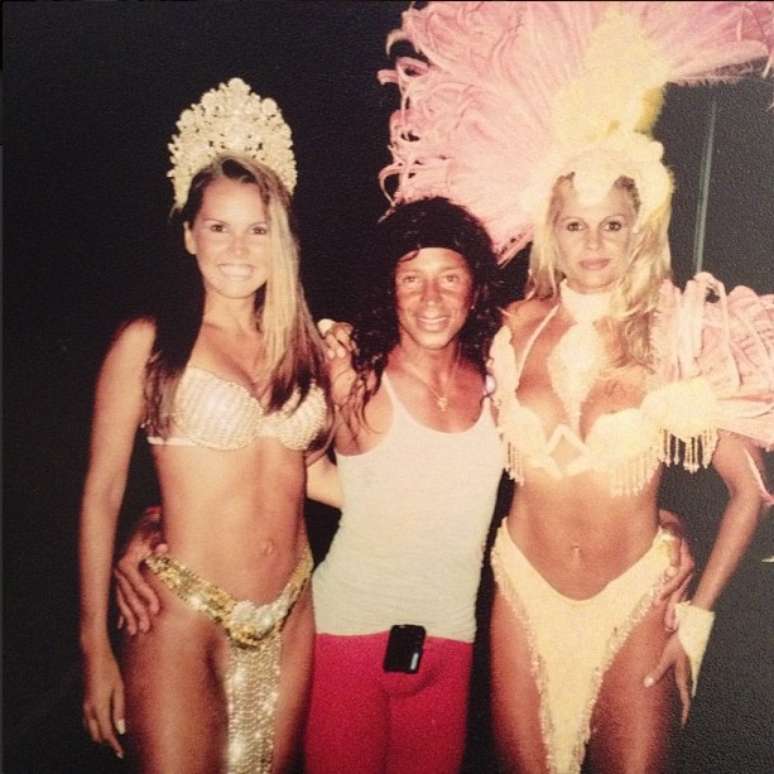 Cristina tamb&eacute;m postou em seu Instagram uma foto antiga das duas