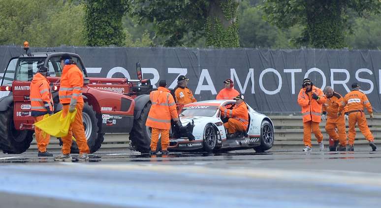<p>Piloto da Aston Martin, Allan Simonsen morreu após acidente nas 24 Horas de Le Mans (foto)</p>