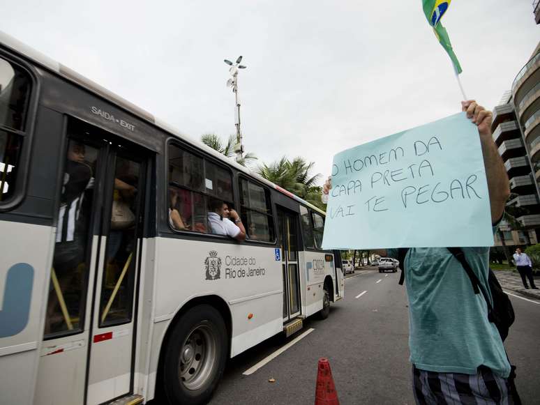 <p>Imagem de manifesta&ccedil;&atilde;o contra aumento das passagens em junho de 2013 no Rio de Janeiro</p>