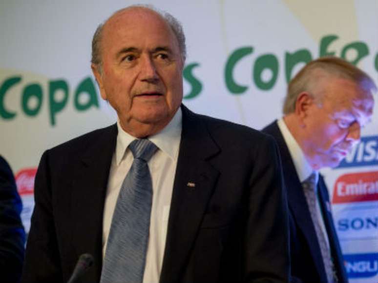 <p>Blatter assistir semifinais e final da Copa das Confederações</p>