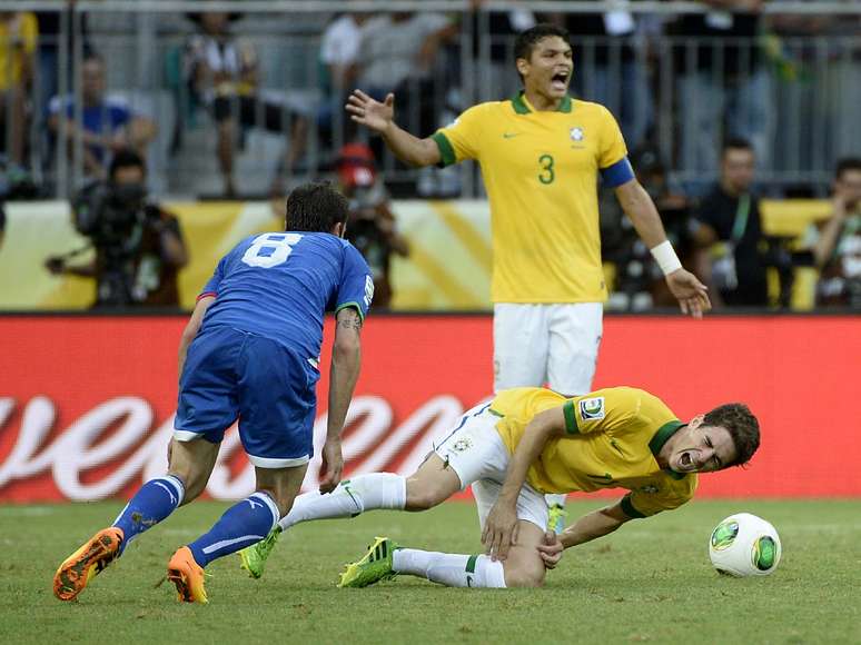 <p>Após boa estreia contra o Japão, Oscar teve atuações apagadas diante da Itália e do México</p>