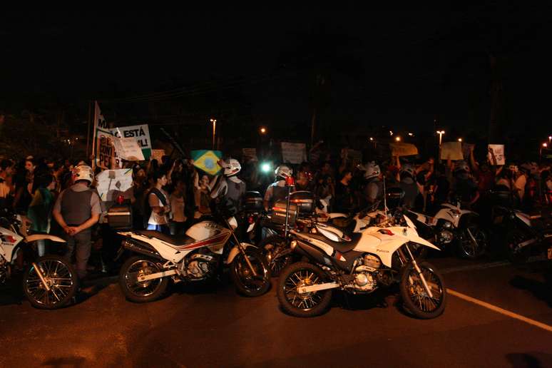 Os protestos ocorreram de forma pacífica, mas deixaram o trânsito da cidade um verdadeiro caos