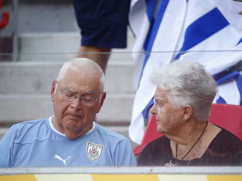 Torcedores animados marcaram presença na Arena Pernambuco, palco da disputa entre Uruguai x Taiti neste domingo (23), pela Copa das Confederações