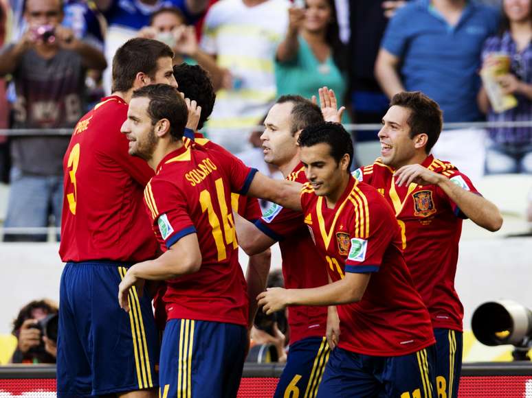 <p>Espanh&oacute;is golearam italianos por 4 a 0 na final da Eurocopa de 2012</p>