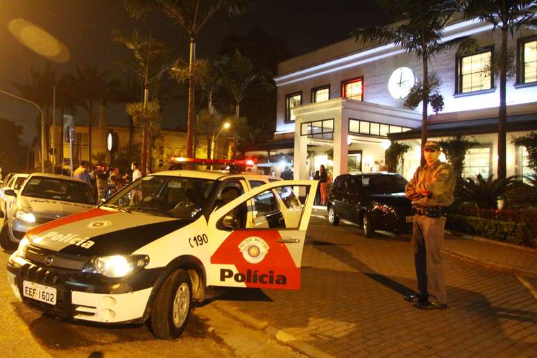 Lanchonete estava lotada no momento do arrastão