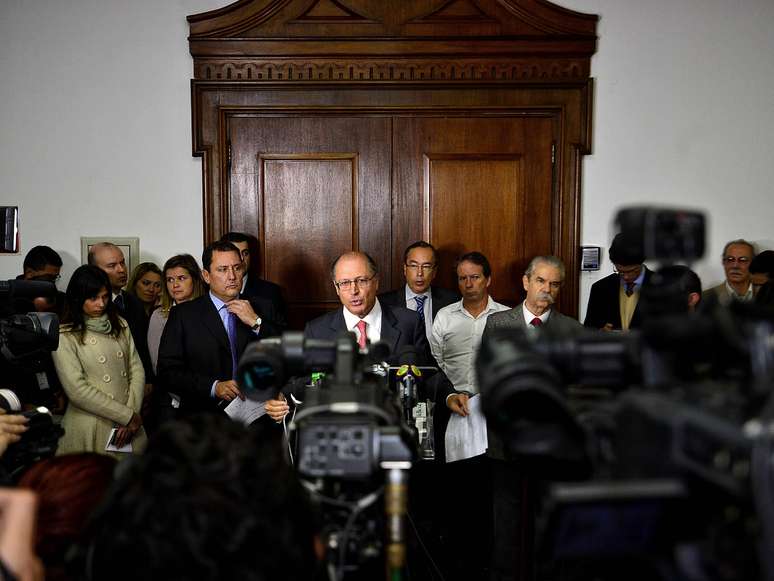 <p>O governador Geraldo Alckmin,d&aacute; entrevista coletiva e anuncia o cancelamento do aumento dos ped&aacute;gios</p>