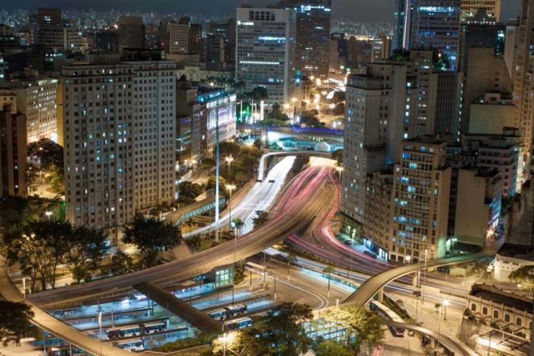 Graças ao reajuste dos preços de telefonia e serviços domésticos, morar em São Paulo ficou 0,43% mais caro 