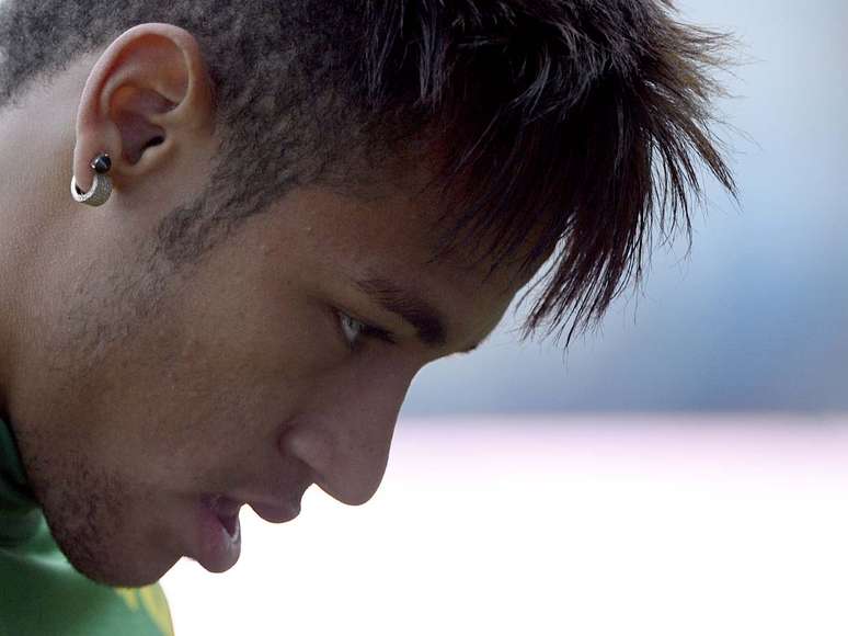 <p>Neymar cometeu 13 faltas na primeira fase</p>