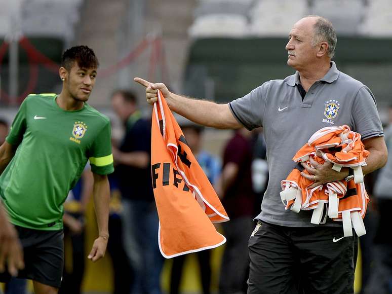 Felipão comandou Neymar durante a Copa do Mundo do ano passado