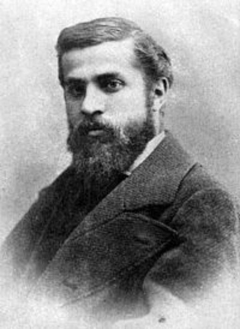 <p>Antoni Gaudí dedicou boa parte da vida para construir a Igreja da Sagrada Família</p>