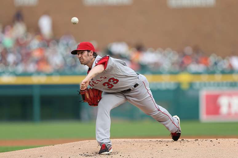 Ao liberarmos essa energia, conseguimos lan&ccedil;armos objeto com grande velocidade e for&ccedil;a.