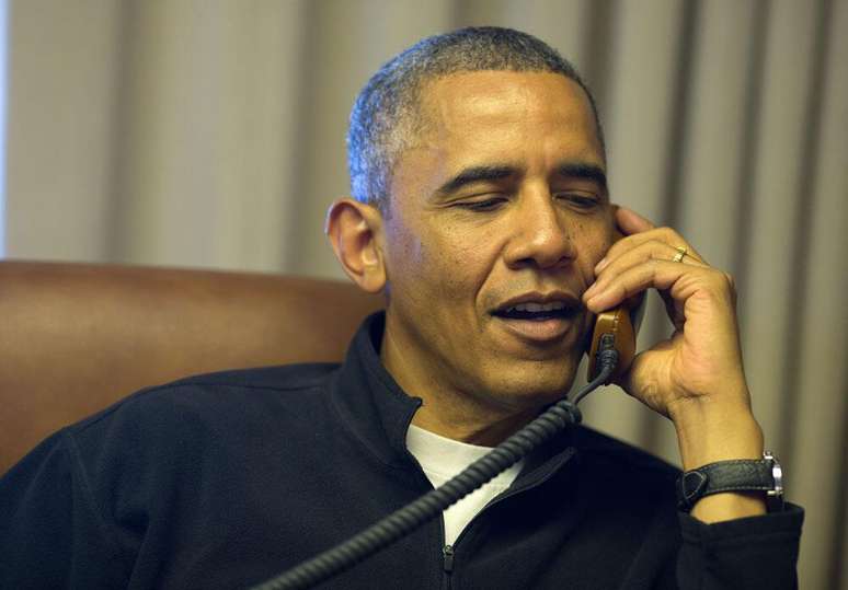 Obama telefona para Edith Windsor para dar os parabéns a ela pela decisão do tribunal
