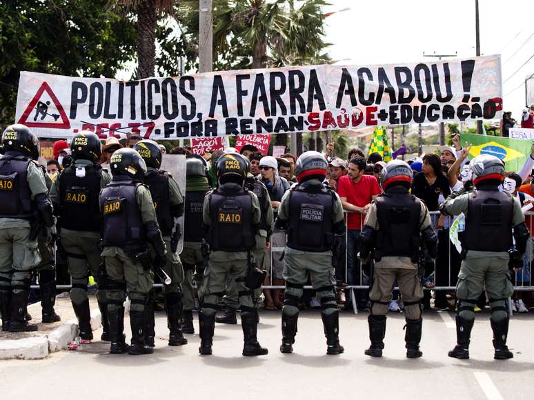 <p>Protestos se espalharam pelo Brasil durante a Copa das Confederações</p>