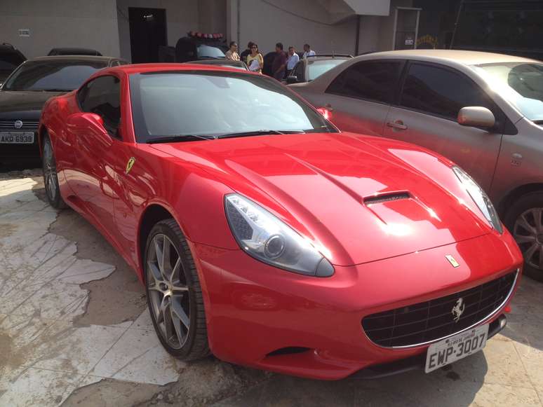 <p>Uma Ferrari foi apreendida na casa onde o espanhol morava - o patrimônio dele passava de R$ 20 milhões</p>