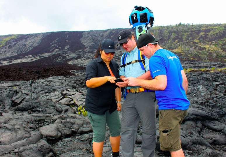 Mochila equipada com as câmeras do Street View, chamada de Trekker, é usada para mapear locais de difícil acesso