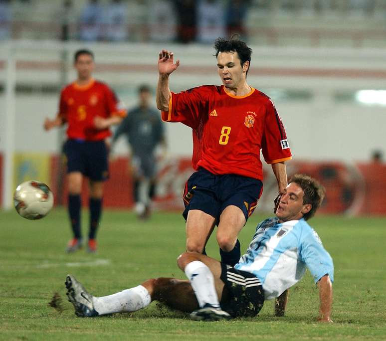 <p>Iniesta era a principal estrela da equipe espanhola que acabou derrotada pelo Brasil no Mundial Sub-20</p>