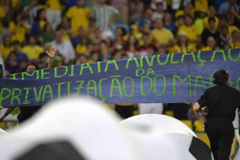 <p>Protestos ofuscaram cerimônia de encerramento da Copa das Confederações</p>