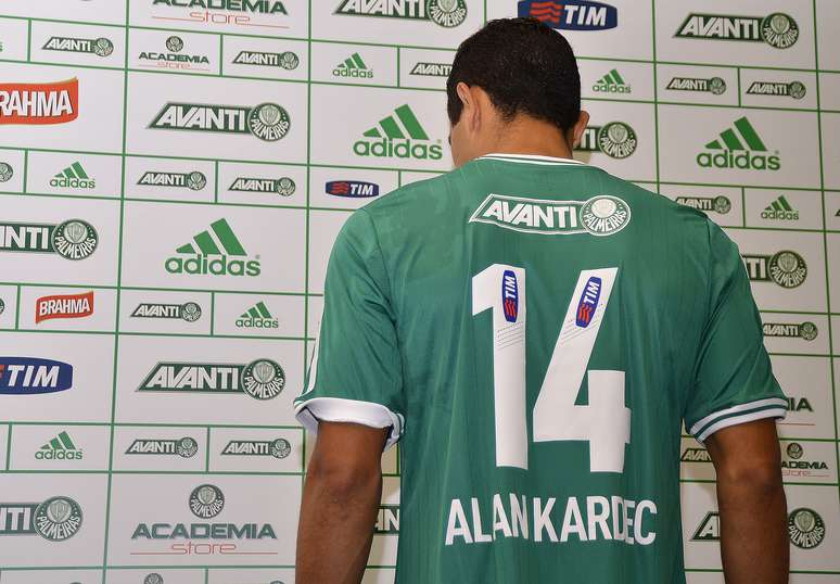 Kardec escolheu usar a camisa 14 em sua passagem pelo Palmeiras