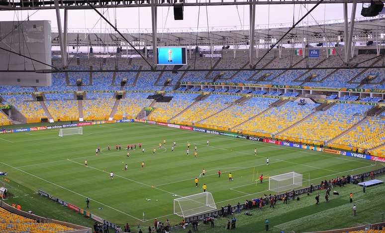 <p>Botafogo vem negociando para usar o Maracanã enquanto Engenhão continuar fechado</p>