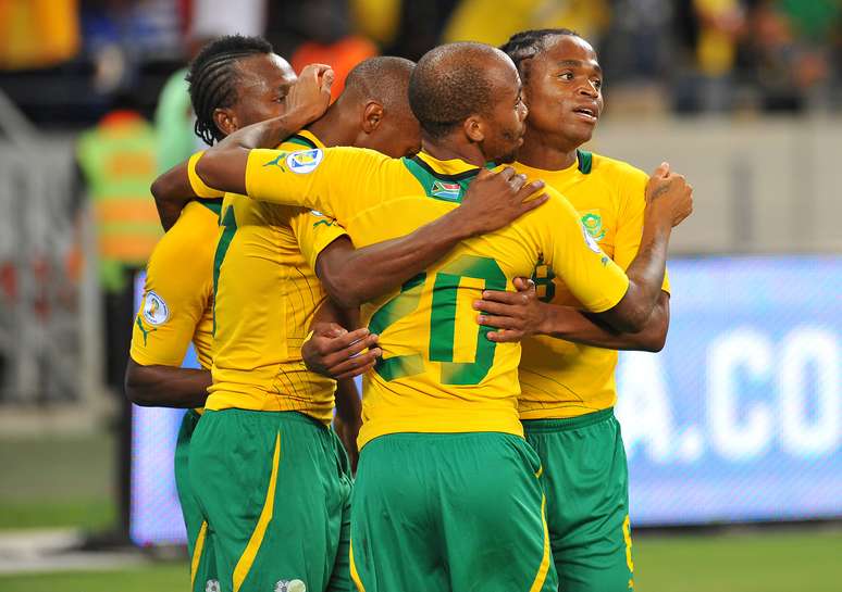 <p>Sele&ccedil;&atilde;o de futebol sul-africana ir&aacute; disputar amistoso no Est&aacute;dio Soccer City</p>