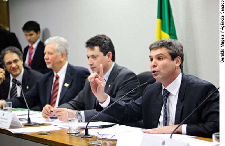 <p>Projeto foi analisado na Comissão de Assuntos Econômicos do Senado. Senador Lindbergh Farias (PT-RJ) é o relator do projeto na Casa</p>