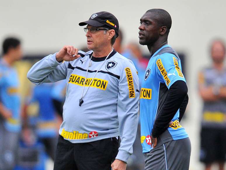 <p>Treinador lamentou muito a saída do polivalente Fellype Gabriel</p>