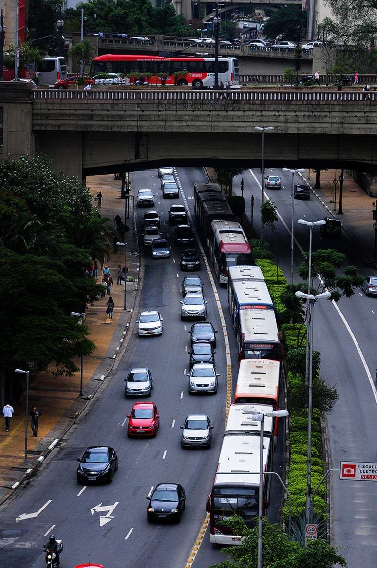 <p>Ônibus foram impedidos de entrar no Terminal Bandeira</p>